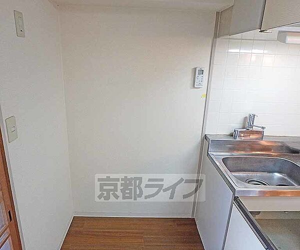 画像24:キッチン横に冷蔵庫が設置可能です。