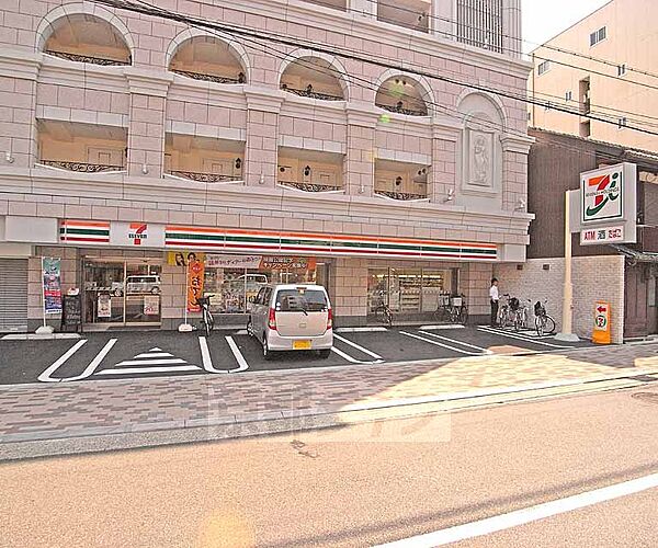 画像4:セブンイレブン千本今出川店まで230m 今出川通り沿いにあります。駐車場もあるので便利ですよ。