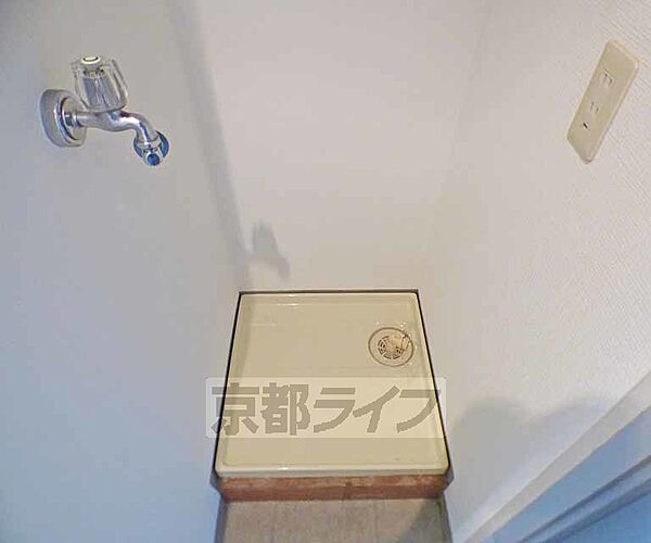 画像13:洗濯機置き場は室内にあります。
