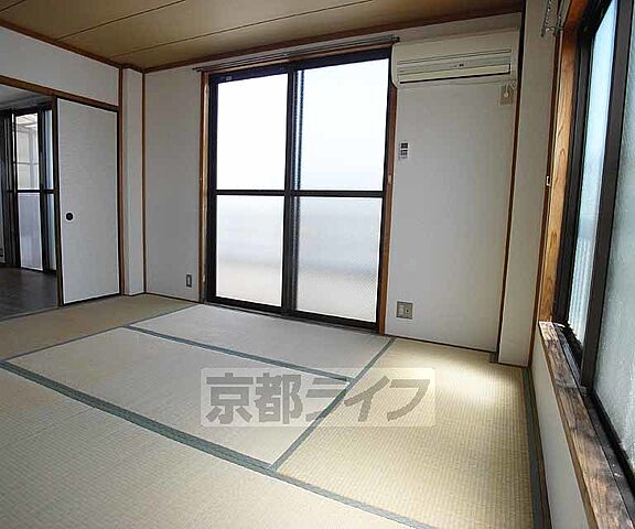 寝室
