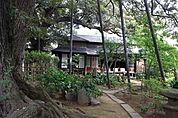 中野区立 歴史民俗資料館まで704m