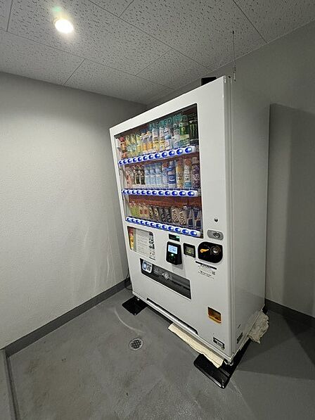 敷地内自動販売機