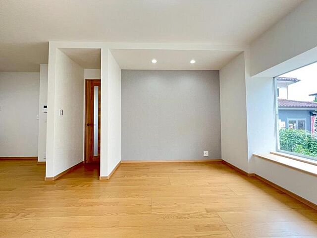 リビング/ダイニング 八王子市加住町2丁目