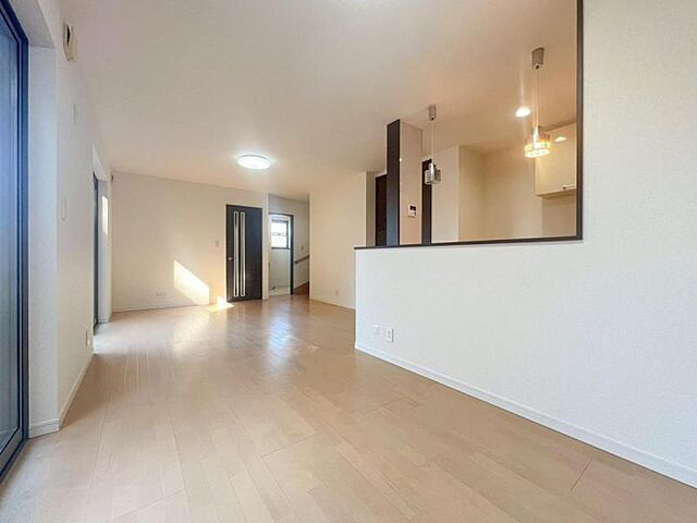 リビング/ダイニング 八王子市片倉町