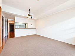 ※画像は実際の室内写真をもとに、現在の家具・調度品を削除しCG合成したもので、実際とは多少異なります。実際には現在ご使用の家具や家電などがあります。