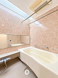 ※画像は実際の室内写真をもとに、現在の家具・調度品を削除しCG合成したもので、実際とは多少異なります。実際には現在ご使用の家具や家電などがあります。