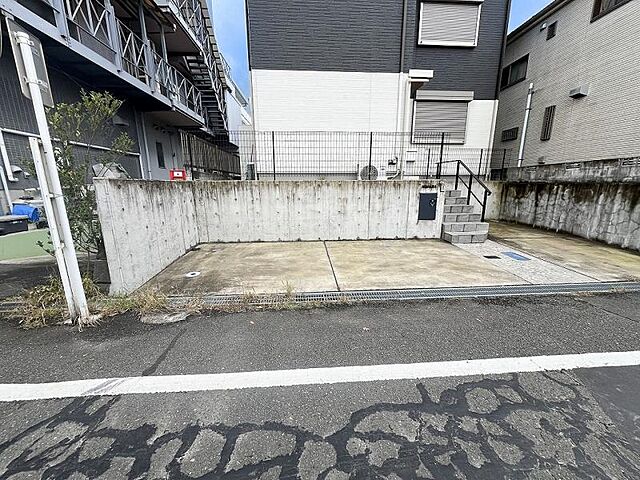 駐車場 八王子市絹ケ丘2丁目