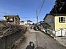 外観：車の通りが少ない住宅地は小さなお子様がいるご家族にも安心です。