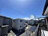 その他：2階からの眺望です。周辺には高い建物がなく、通風良好な開放感のある立地です。