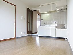 JR草津線 貴生川駅 徒歩8分の賃貸マンション 2階1LDKのリビング/ダイニング