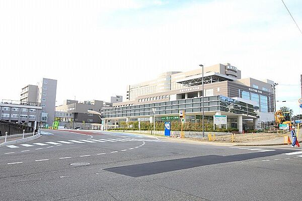 画像28:新潟大学医歯学総合病院(917m)