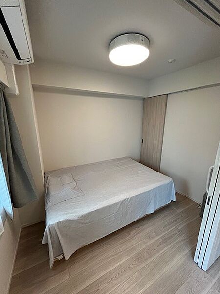 寝室を拡大表示