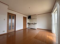 フォアサイト神峰 108 2階2LDKのリビング/ダイニング