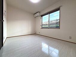 Riverain III（リバレイン　スリー） 103 1階1Kのリビング/ダイニング