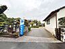 その他：【10/18まで現況販売】駐車場入口の写真です。駐車5台可能です。