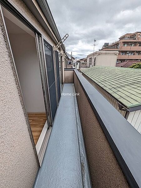 バルコニーを拡大表示