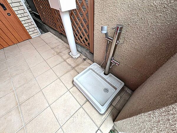 玄関を拡大表示