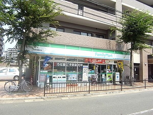 画像25:ファミリーマート大野城駅前店1200ｍ