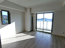 アイ・レジデンシーズ西条 501号室 5階1Kのリビング/ダイニング