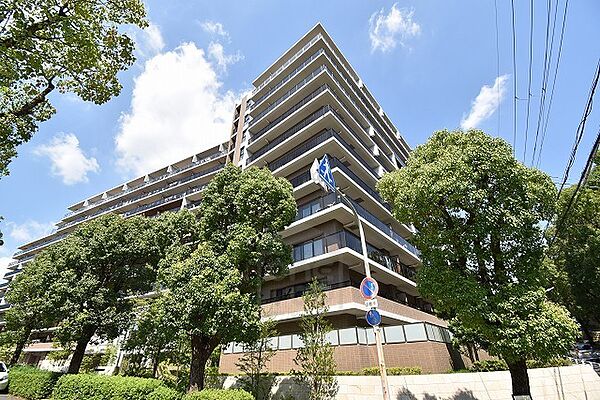 BrilliaCity千里津雲台