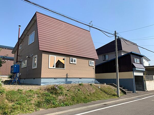 detached 北海道深川市あけぼの町4-3
あけぼの町の賃貸情報を見る
物件地図