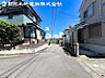 外観：【前面道路】周辺はのんびりした住環境で公園等点在しておりますので散歩コースに困りません。