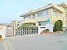 周辺：【厚木市立依知南小学校】1100ｍ　周りの道路もそんなに交通量も多くないので安全です。