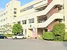 周辺：【伊勢原市立伊勢原中学校】1710ｍ　割と駅からも近い中学校です。 先生方もアットホームで寄り添った教育方針に地元の方々も見守ってくれており、安心して通って貰えます。