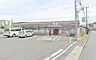 周辺：【セブンイレブン　座間南栗原3丁目店】380ｍ　店内も見やすく、品揃えも豊富です。店内に入ると気持ちよく挨拶をしてくれます。