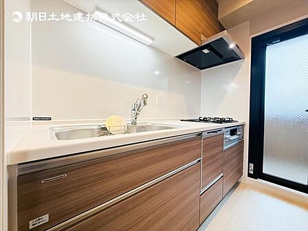 【キッチン】キッチンワークしながら大切な家族との会話を楽しむ。家族のコミュニケーションが生まれるキッチンです!