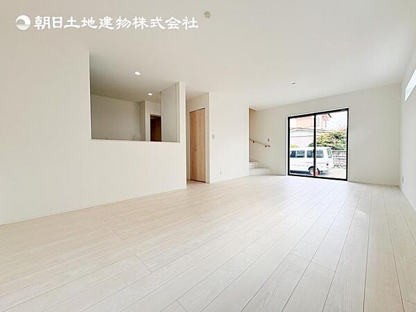 リビング/ダイニングを拡大表示