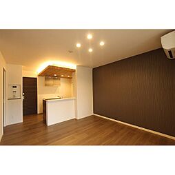 コンフォーザ立町 302 3階1LDKのリビング/ダイニング