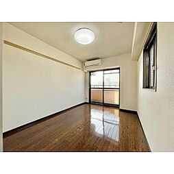 バースランド小松島 501 5階1Kのリビング/ダイニング