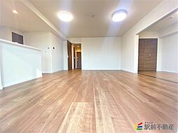 adorable 903 9階2LDKのリビング/ダイニング