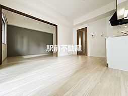 Blahights 101 1階2DKのリビング/ダイニング