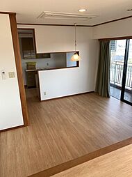 レジデンスリバーサイド 501 5階2LDKのリビング/ダイニング