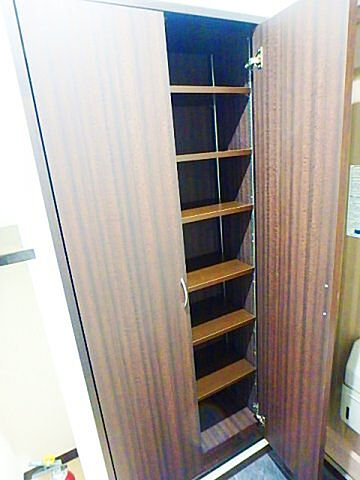 収納