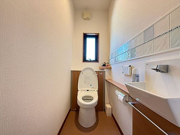 トイレを拡大表示