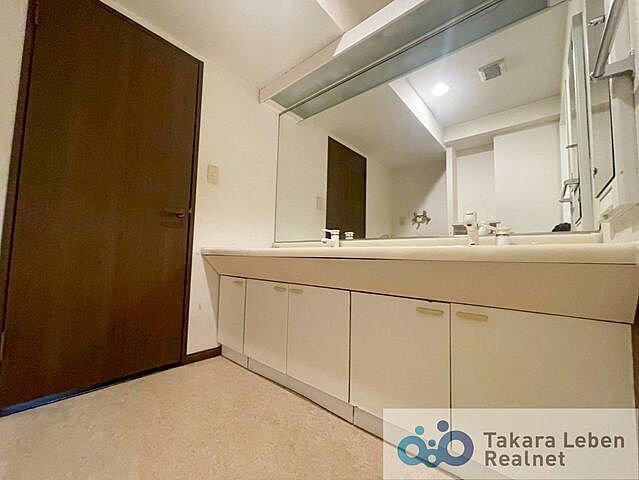 洗面 ル・アール高尾エグザフォート 3階/-