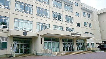 長岡市立千手小学校 徒歩8分。 640m