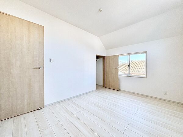 寝室を拡大表示