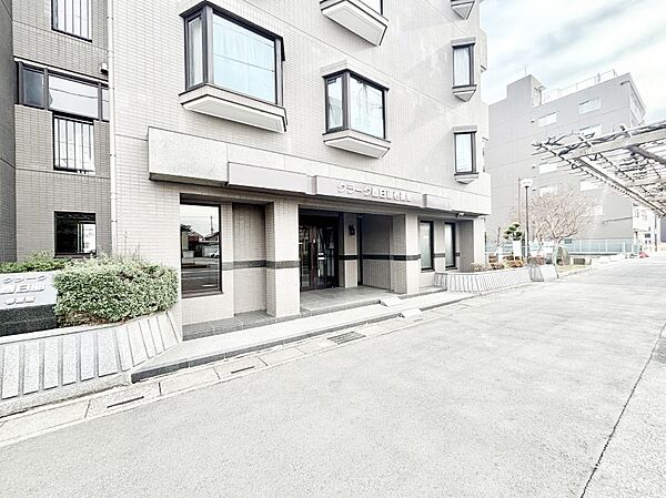 エントランスを拡大表示