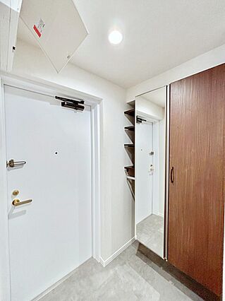 家族の帰宅やお...