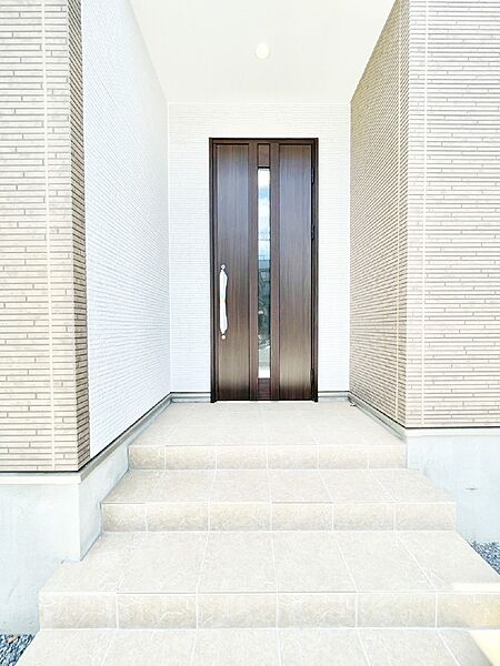 玄関を拡大表示