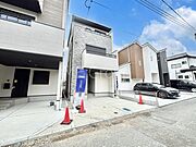 たっぷりの陽光と心地よい風が舞い込む住まい