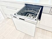 面倒なお片づけは食洗機にお任せ！家事の負担が減って、時間にも気持ちにもゆとりができます。