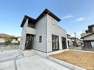 外観:洗練された外観、上質な住空間が広がる室内は永く安心して過ごせる住居です。 外観:洗練された外観、上質な住空間が広がる室内は永く安心して過ごせる住居です。