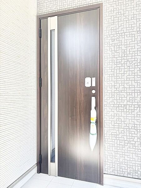 玄関を拡大表示
