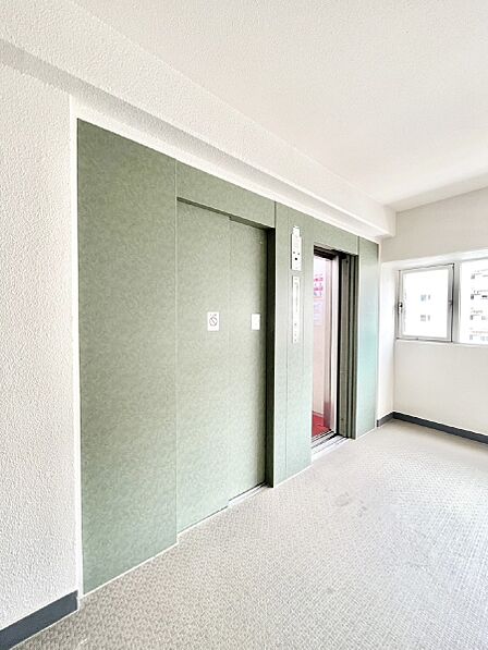 エレベーターがあるので荷物の多い日も安心ですね