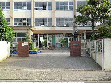 小学校 470m 足立区立鹿浜第一小学校